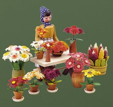 Flower Market Wooden Figurine Set by Werkstatten Leichsenring