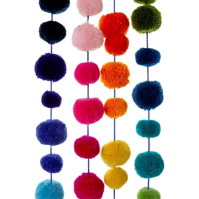 Retro Pom Pom Garland 8'